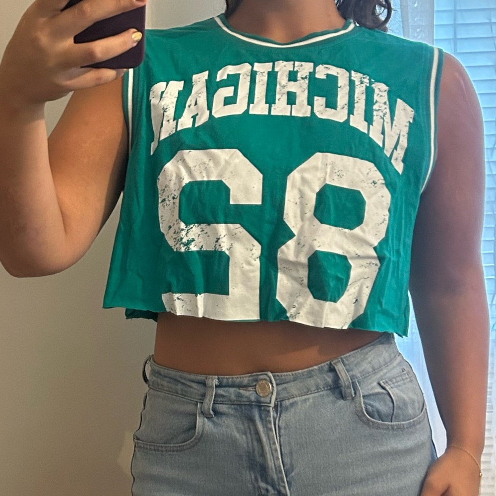 Cropped tank green